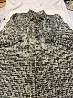 Bruno B. Men's Geometric Print 100% Silk Short Sleeve Button Down Shirt